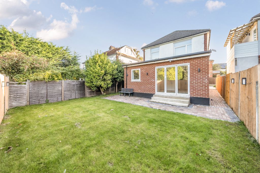 Property photo 3 of 19