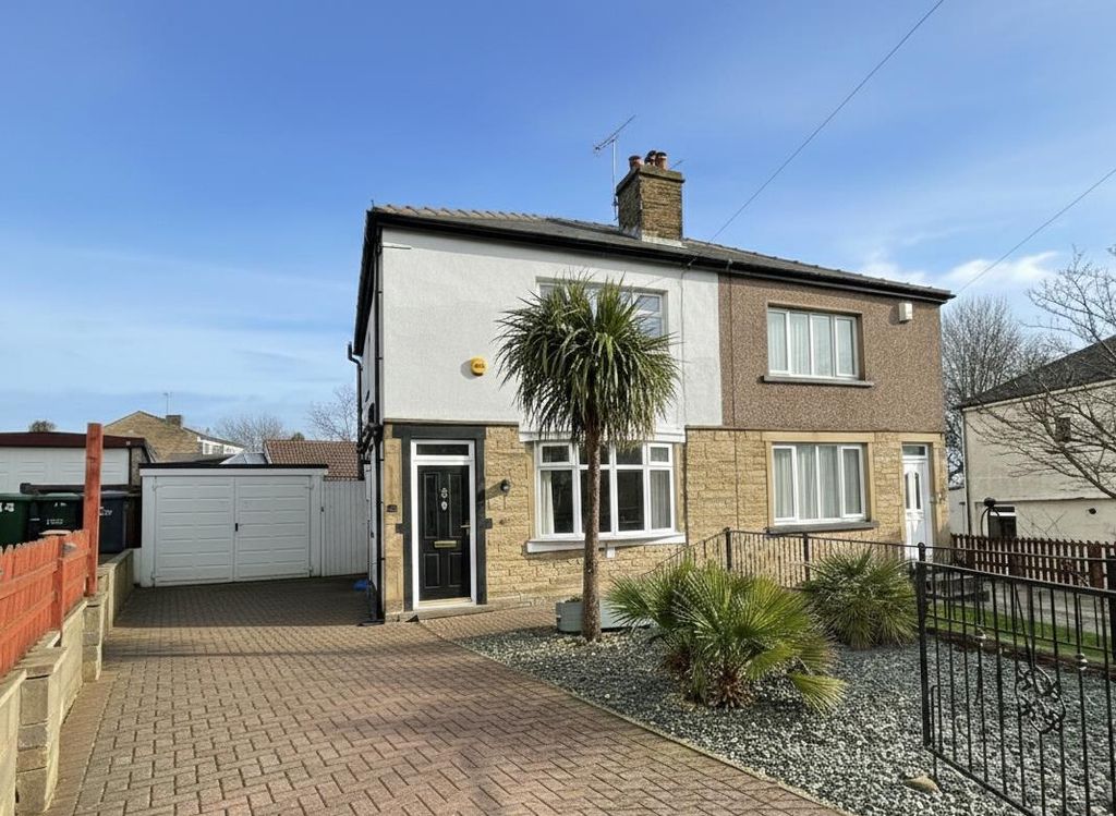 Property photo 1 of 21 Front Property.Png