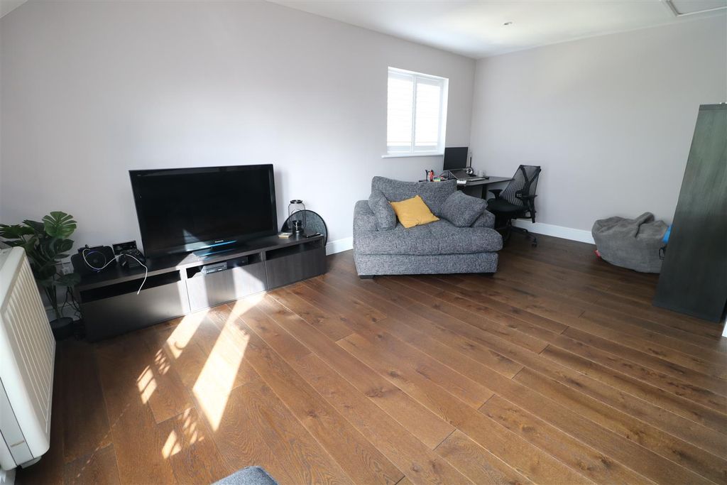 Property photo 3 of 9 Img_6150.Jpg