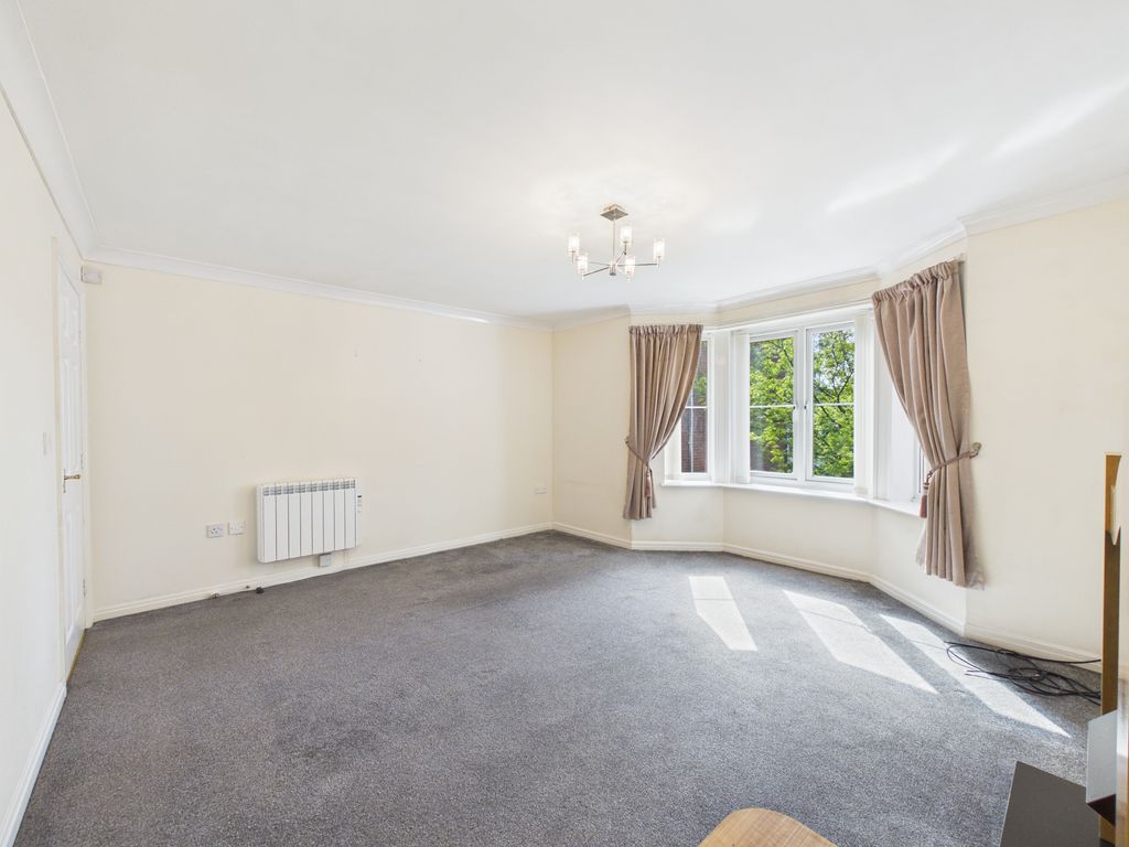 Property photo 3 of 23 Cam03440G0-Pr0584-Still028