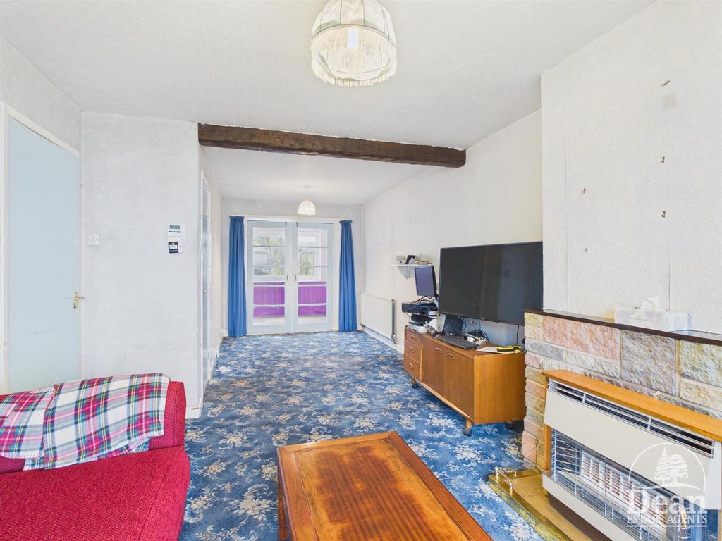 Property photo 3 of 19