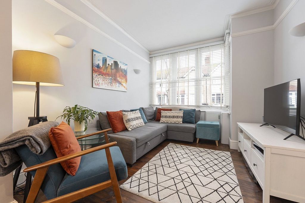 Property photo 2 of 17 Picture No. 08