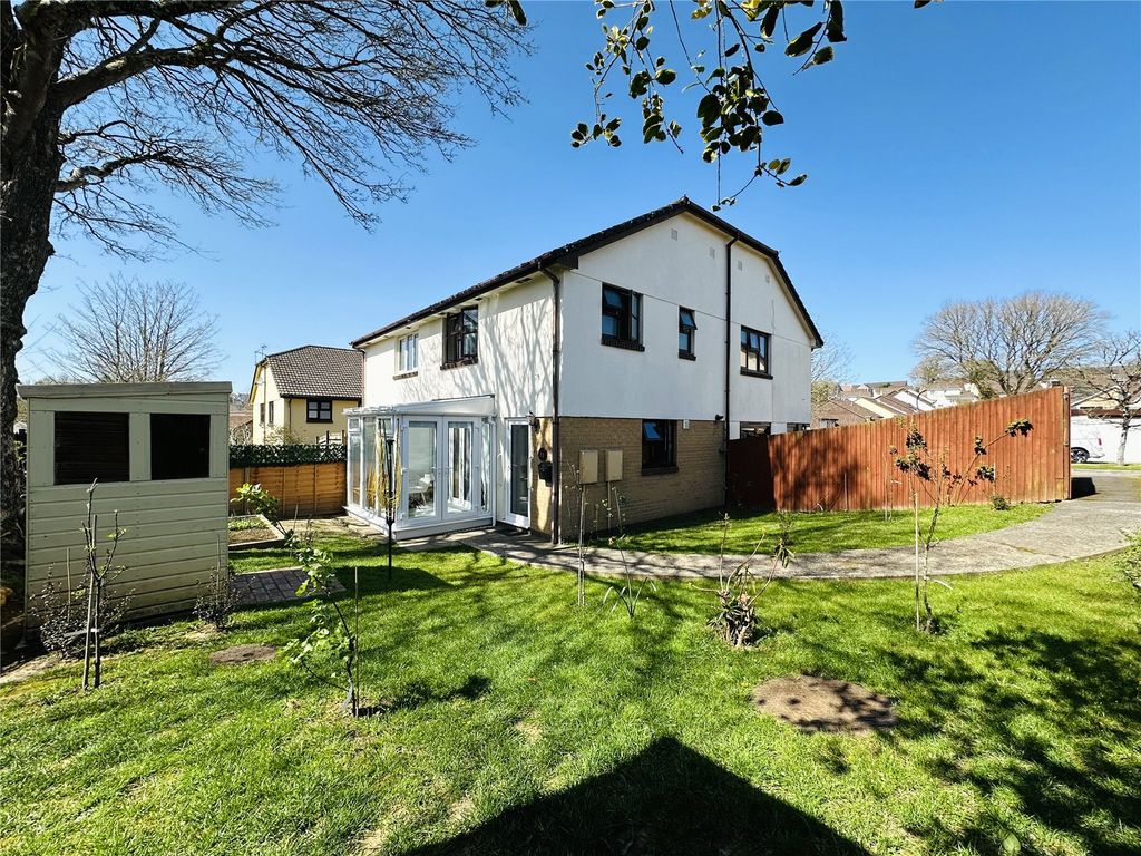 Property photo 1 of 14 Front