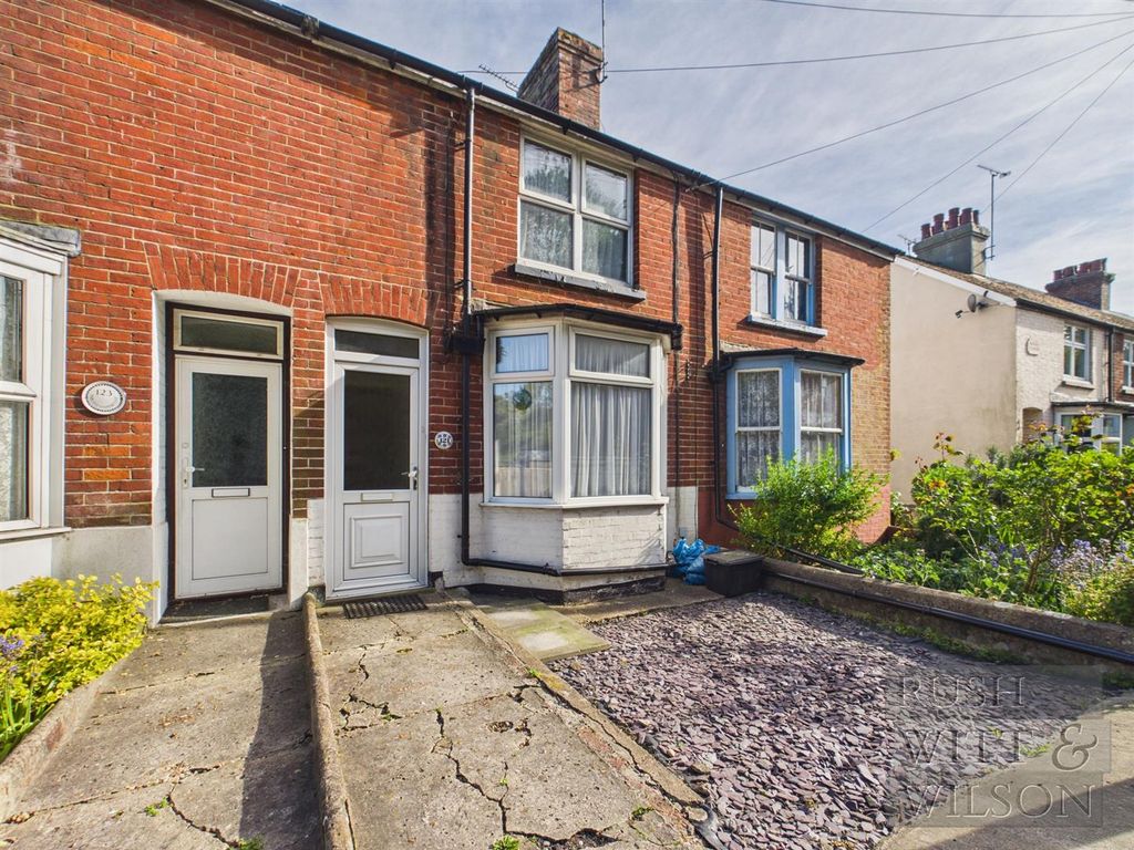 Property photo 1 of 18
