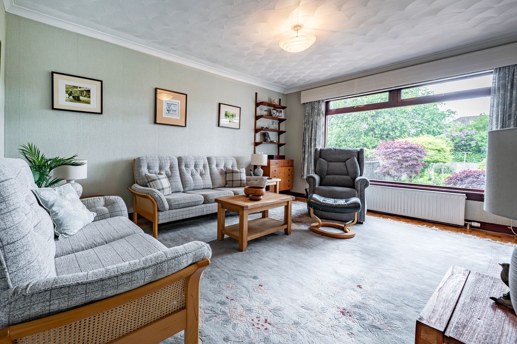Property photo 2 of 36