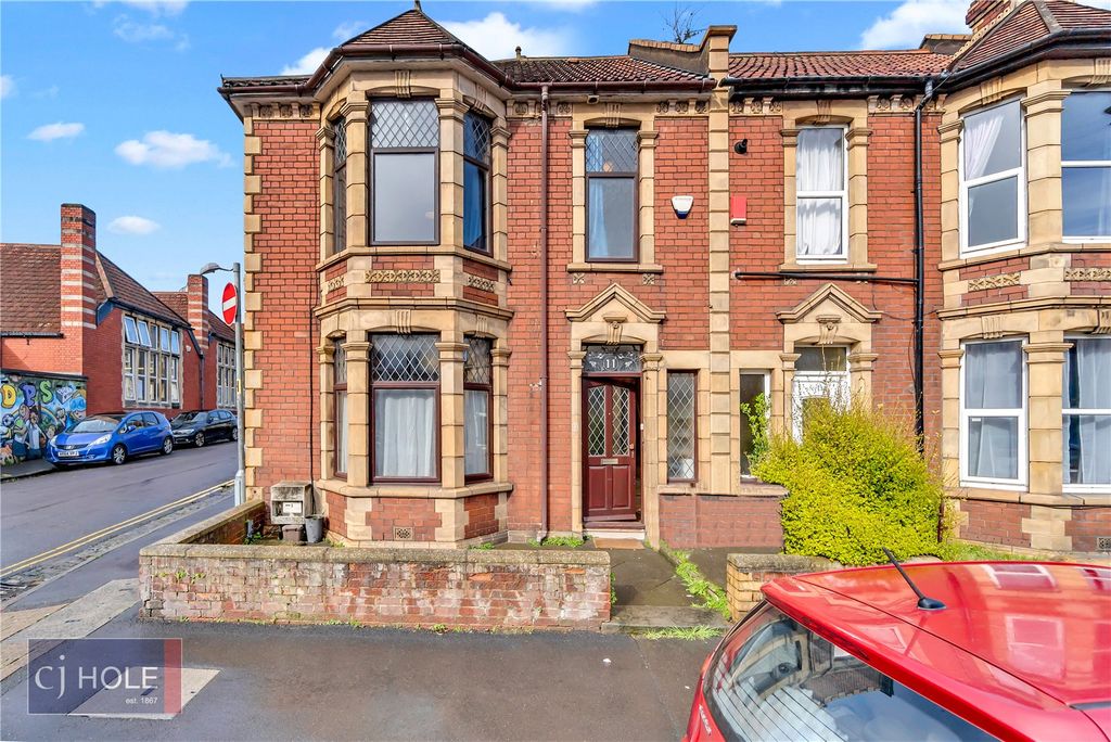 Property photo 3 of 27 Picture No. 03