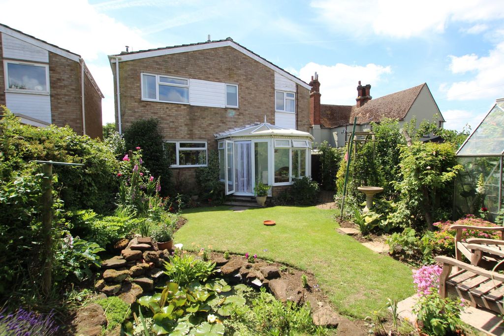 Property photo 2 of 18