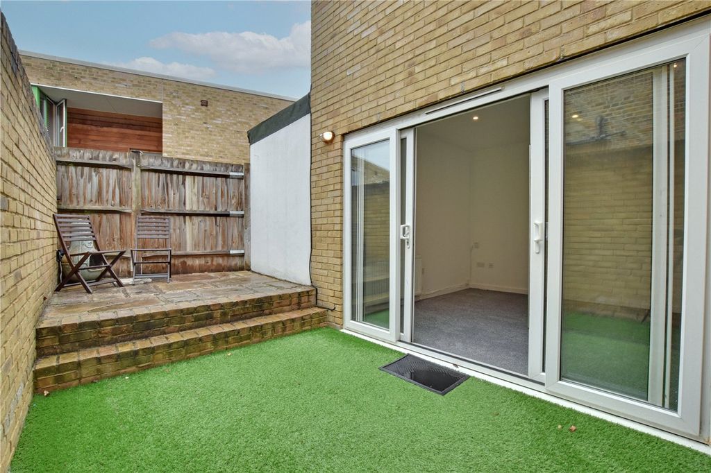 Property photo 3 of 15 Picture No. 21