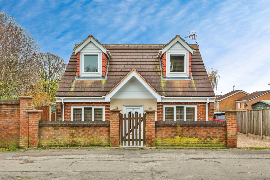 Property photo 1 of 17