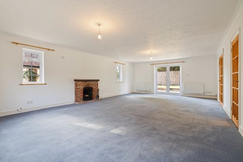 Property photo 2 of 18 Photo 6