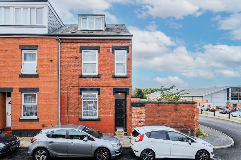 Property photo 1 of 10 Picture No. 06
