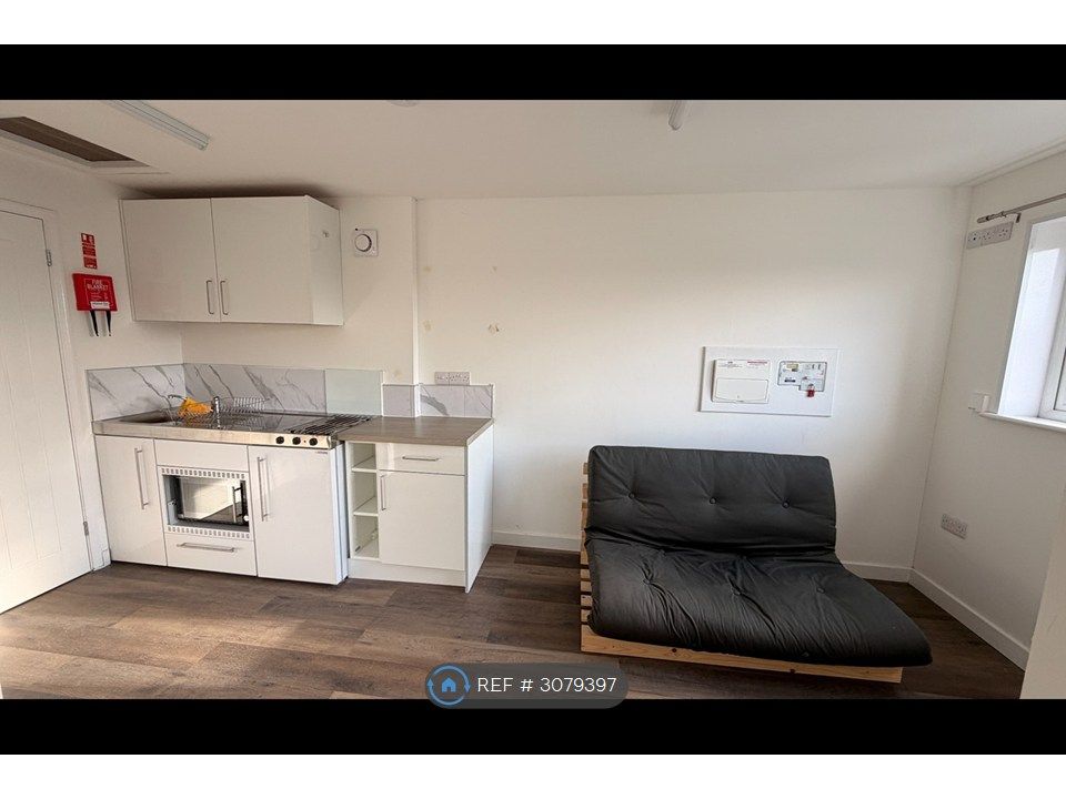 Property photo 2 of 5 Lounge, Kitchen