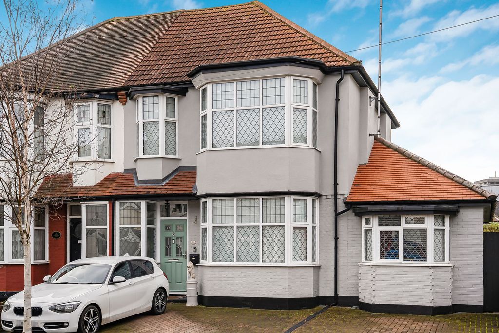 Property photo 1 of 25