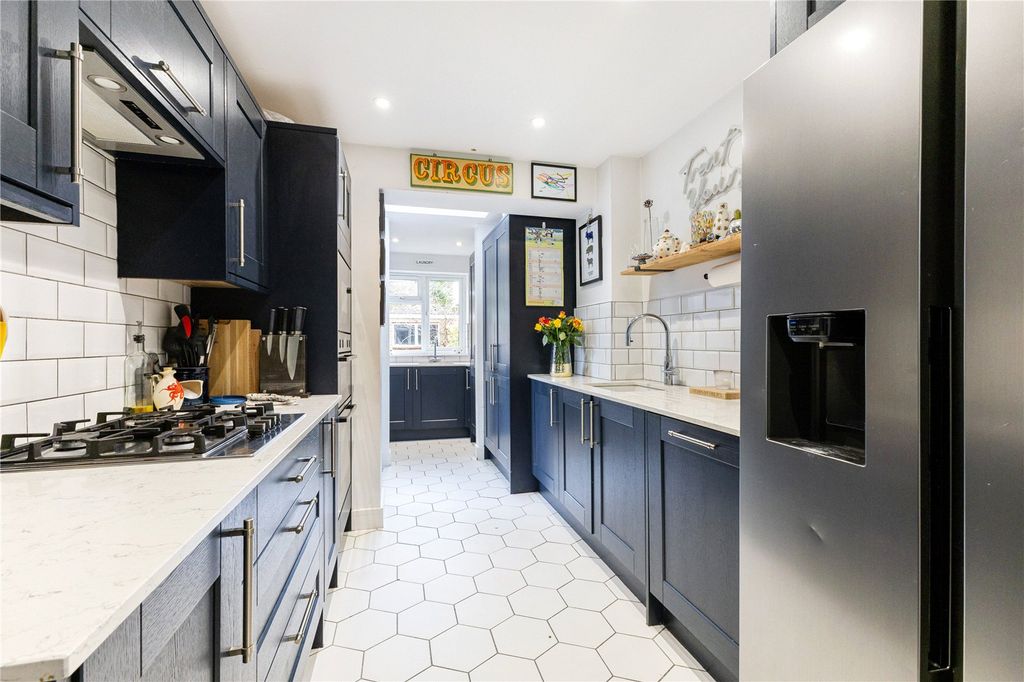 Property photo 2 of 15 Kitchen