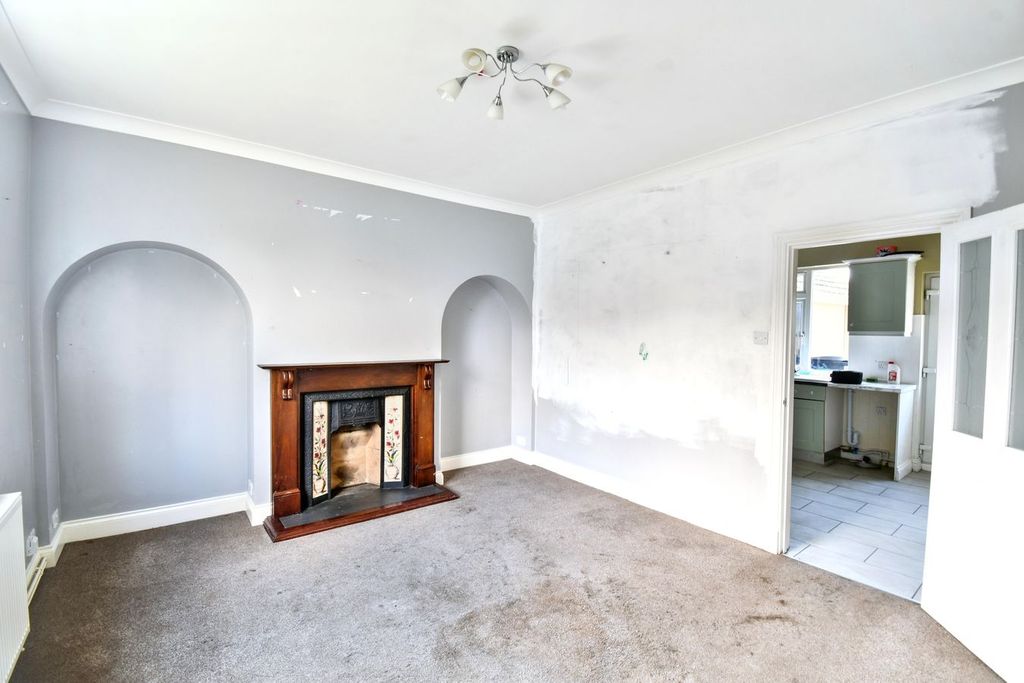 Property photo 3 of 13