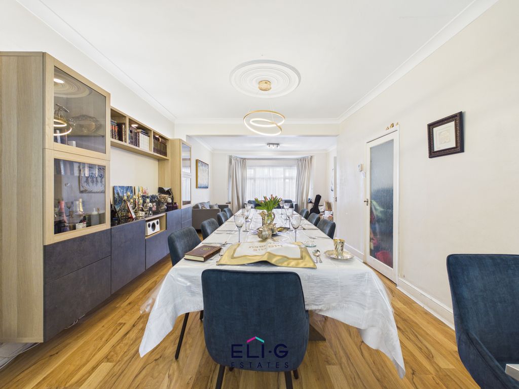 Property photo 3 of 18 Gallery