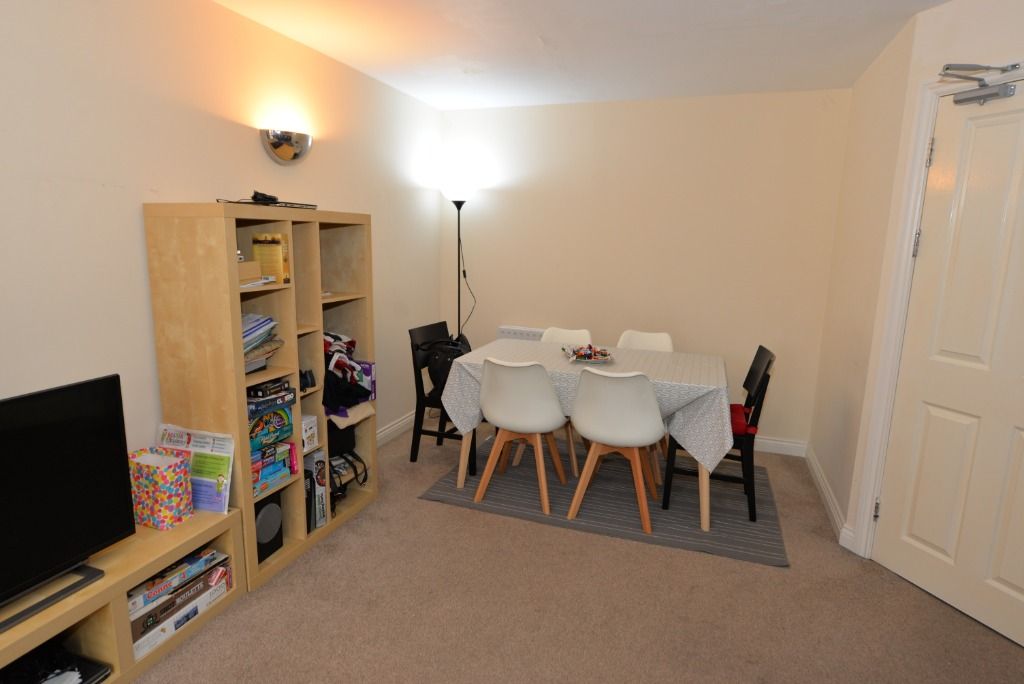 Property photo 3 of 18