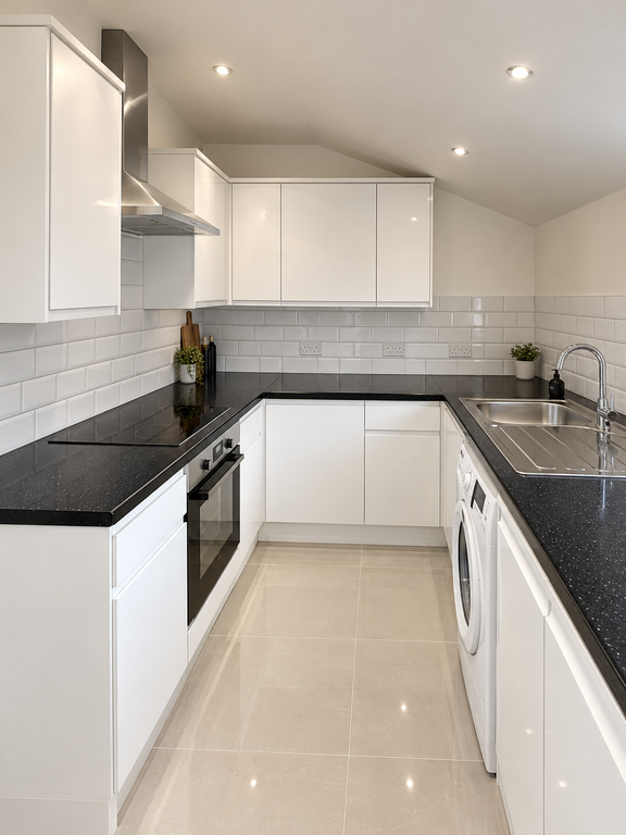 Property photo 2 of 8 Selsdon Road 4