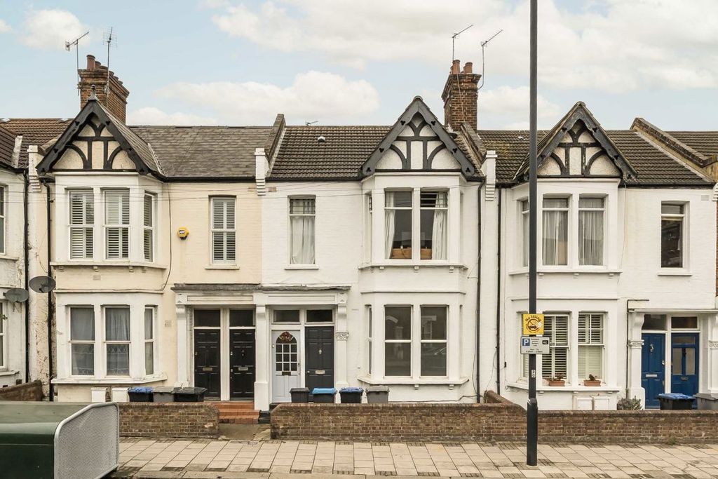 Property photo 1 of 7