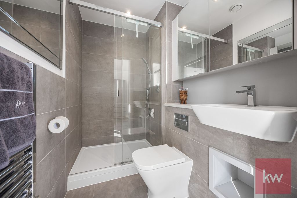 Additional image 13 of 2 bed flat for saleSt. Ives Road, Maidenhead, Berkshire SL6