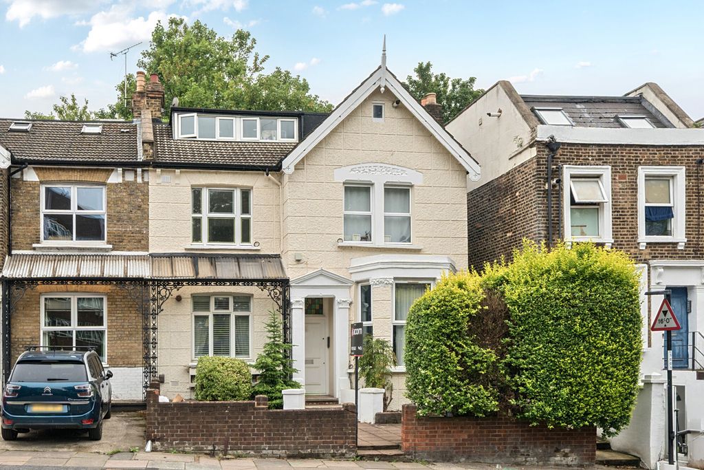 Property photo 1 of 13 1471172-14-6A2A78...
