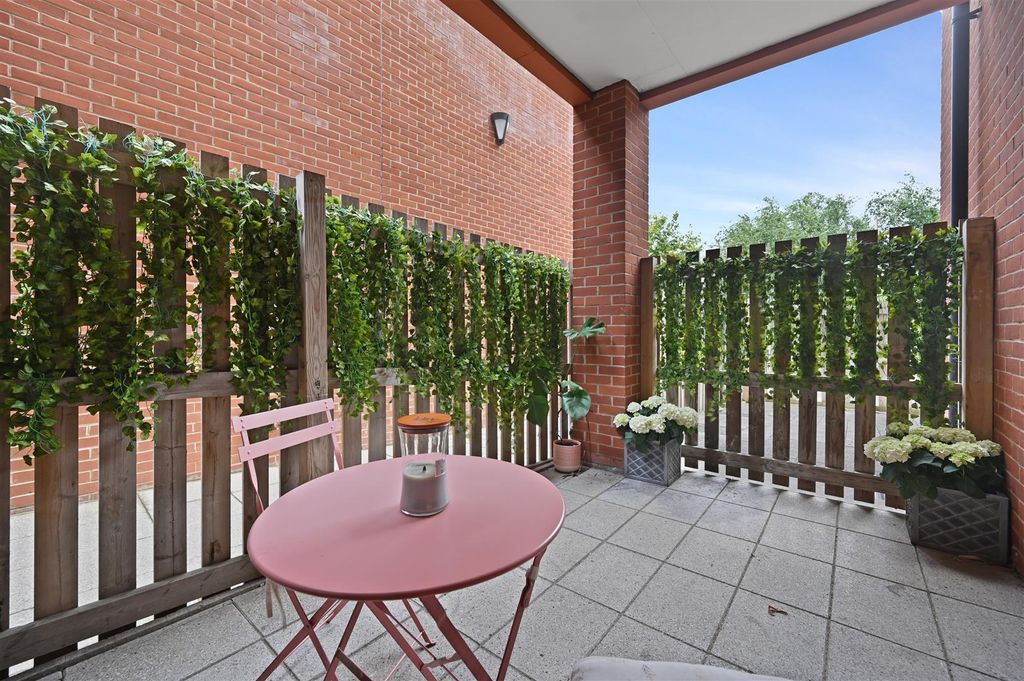 Property photo 2 of 13 Ar - Dauphine House1.Jpg