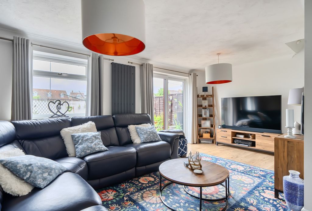 Property photo 2 of 21 1477396-8-6A2A8F2...