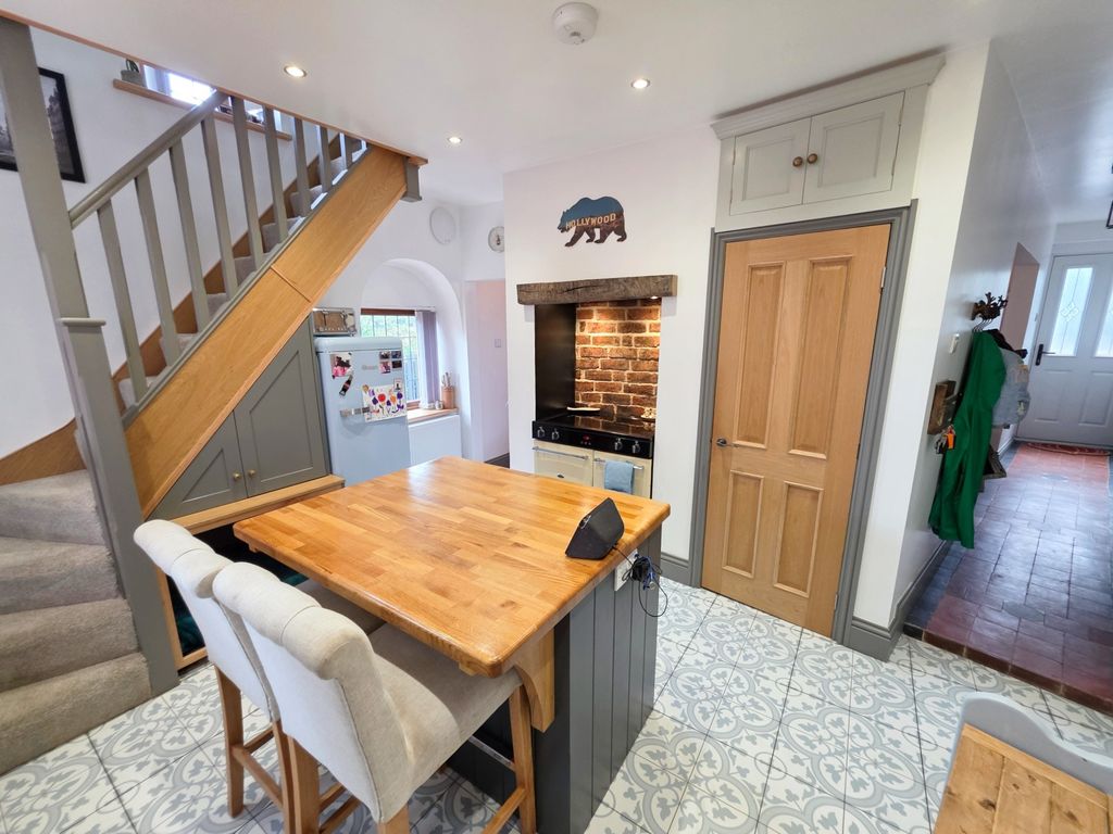 Property photo 2 of 26