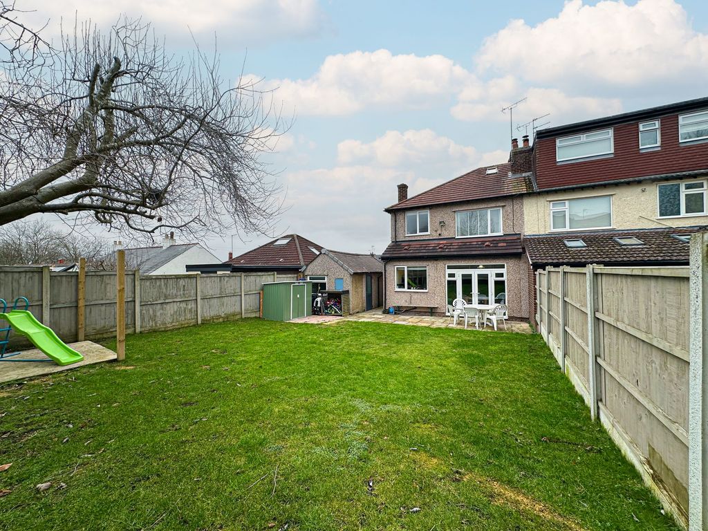 Property photo 3 of 23