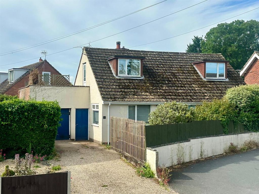 Property photo 1 of 18