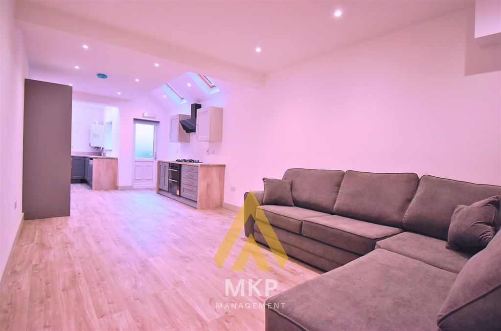 Property photo 1 of 2 3.Png