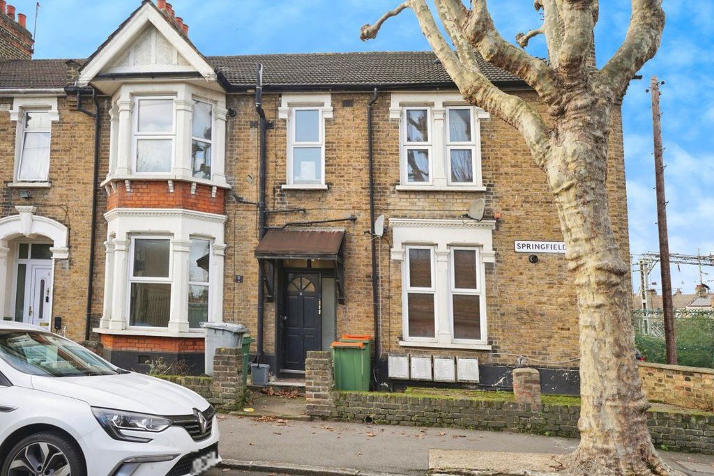 Property photo 2 of 7