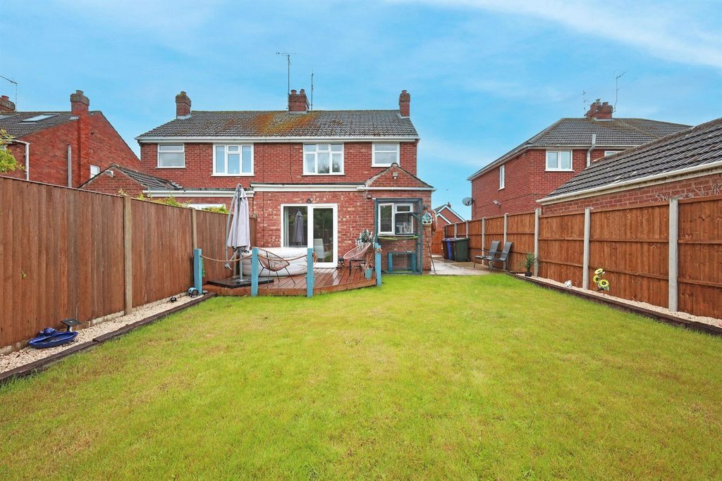 Property photo 3 of 33 Picture No. 03