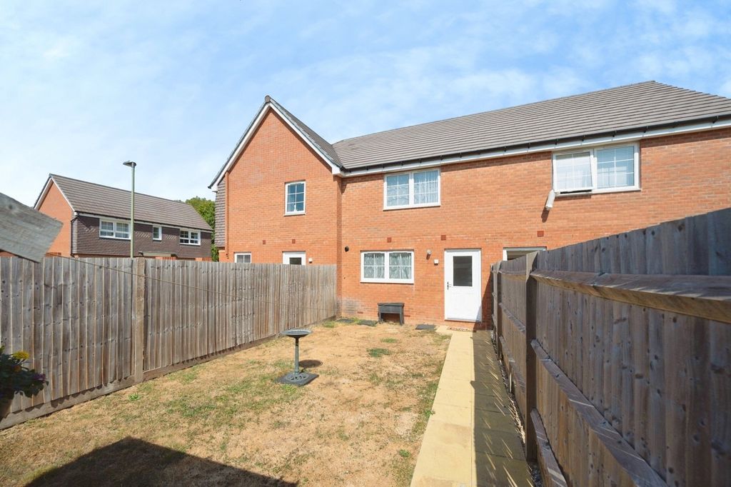 Property photo 2 of 18 Picture No. 12