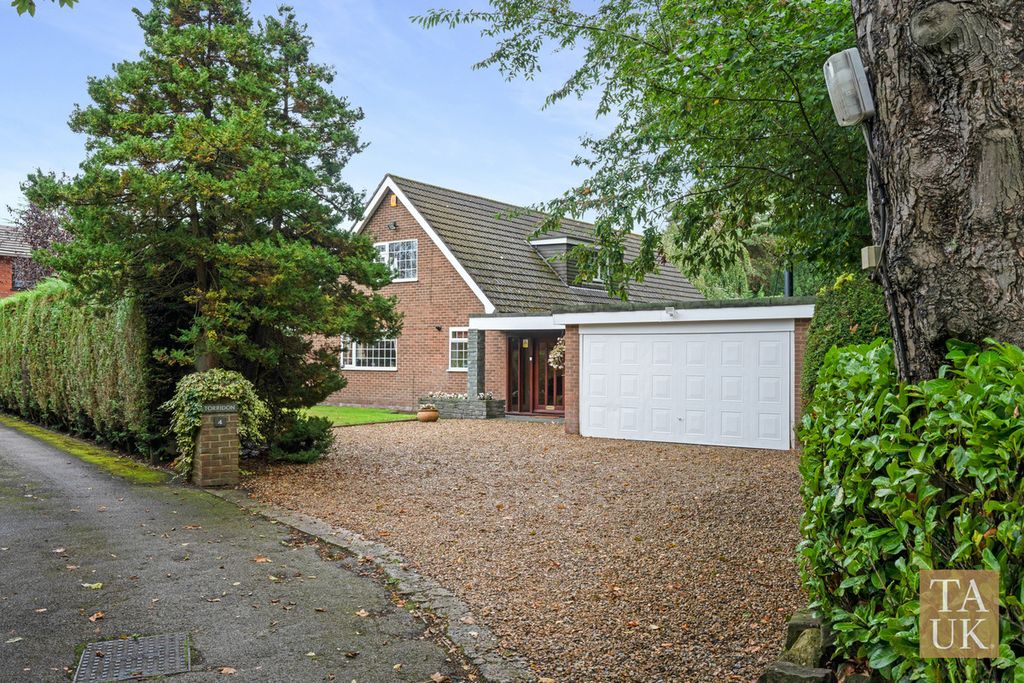 Property photo 1 of 34