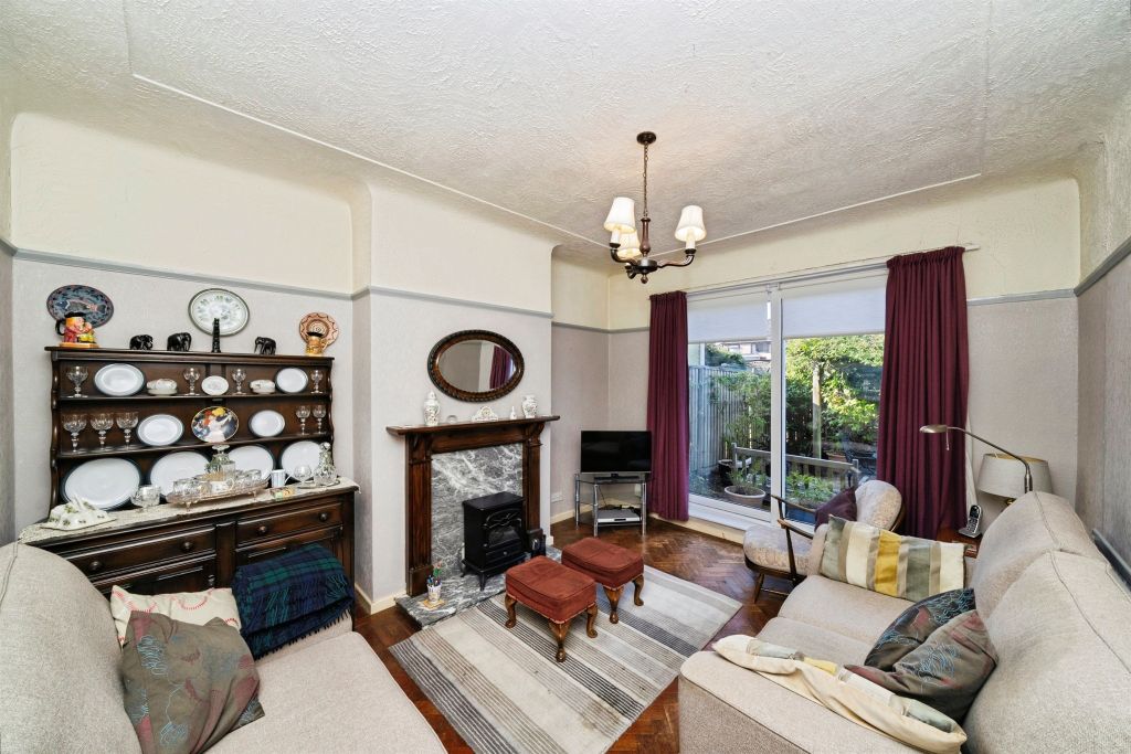 Property photo 2 of 20