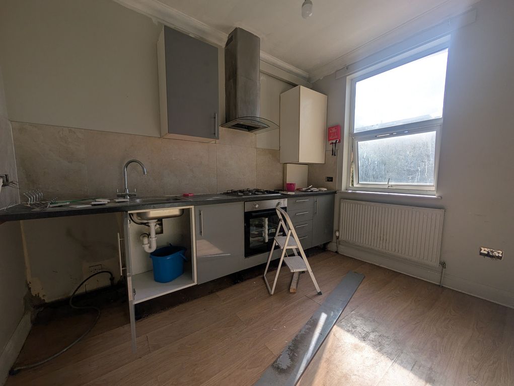 Property photo 1 of 3