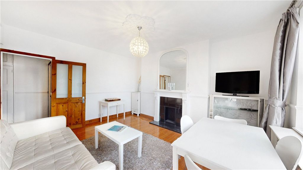 Property photo 3 of 14 Picture No. 11