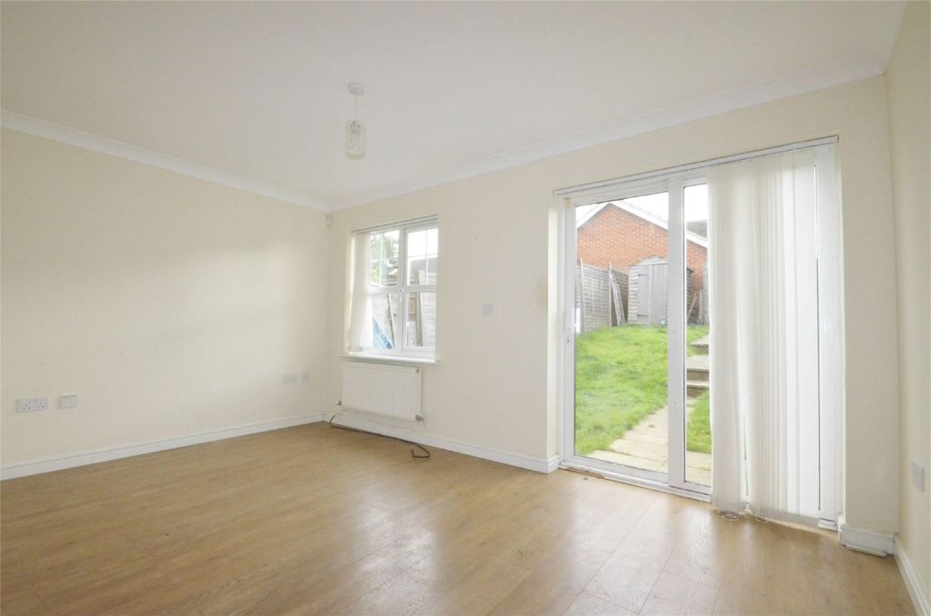 Property photo 3 of 7 Secondary