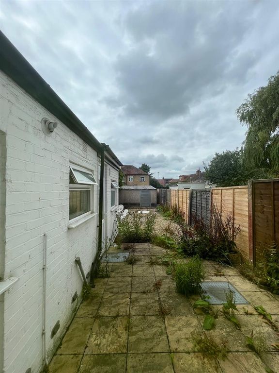 Property photo 3 of 5 Tempimagehpge3S.Jpg
