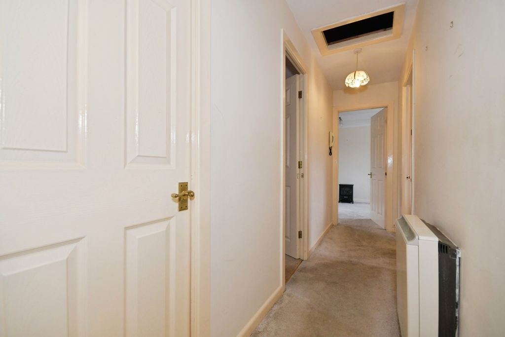 Property photo 3 of 16 Pbox-Img.Jpg