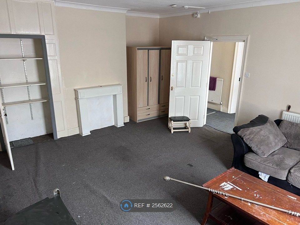 Property photo 1 of 3