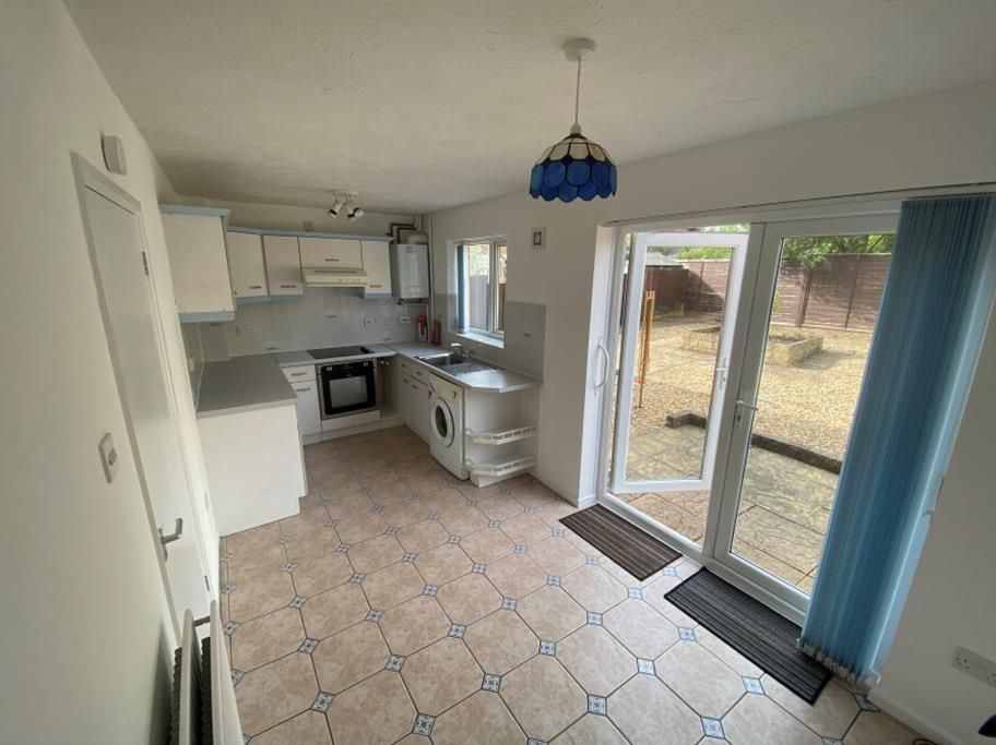 Property photo 2 of 9 Bedroom