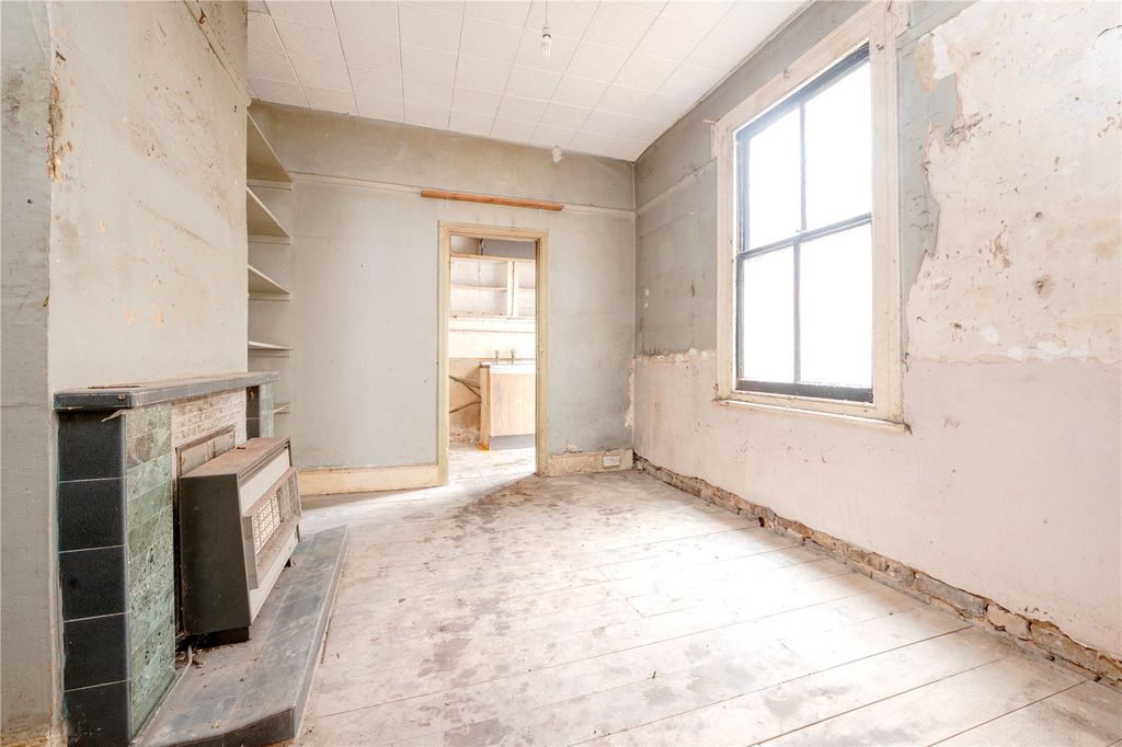 Property photo 3 of 14 Picture No. 4