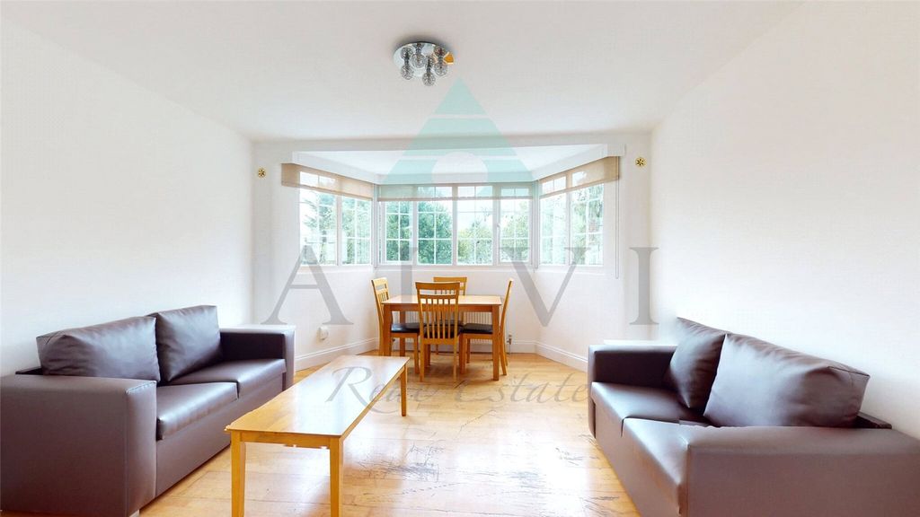 Property photo 3 of 18 Picture No. 03