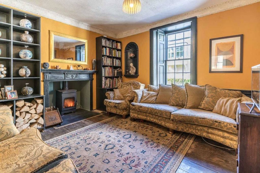 Property photo 3 of 40 Picture No. 29