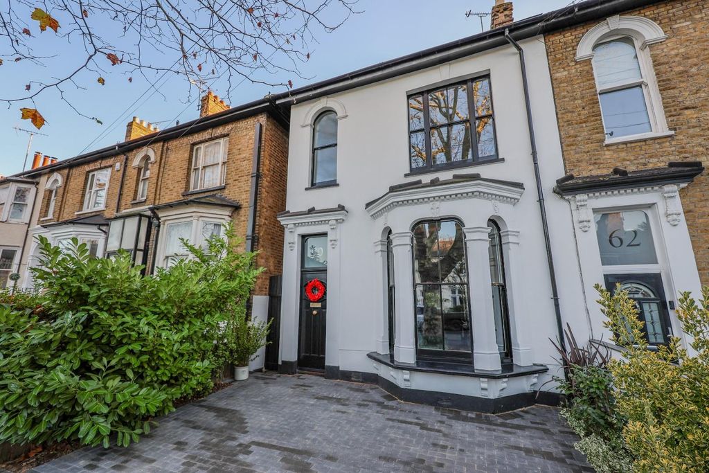 Property photo 1 of 33 Front