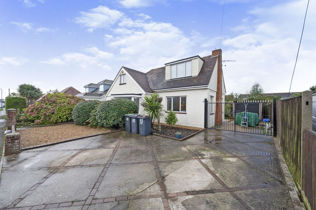Property photo 1 of 17 Photography