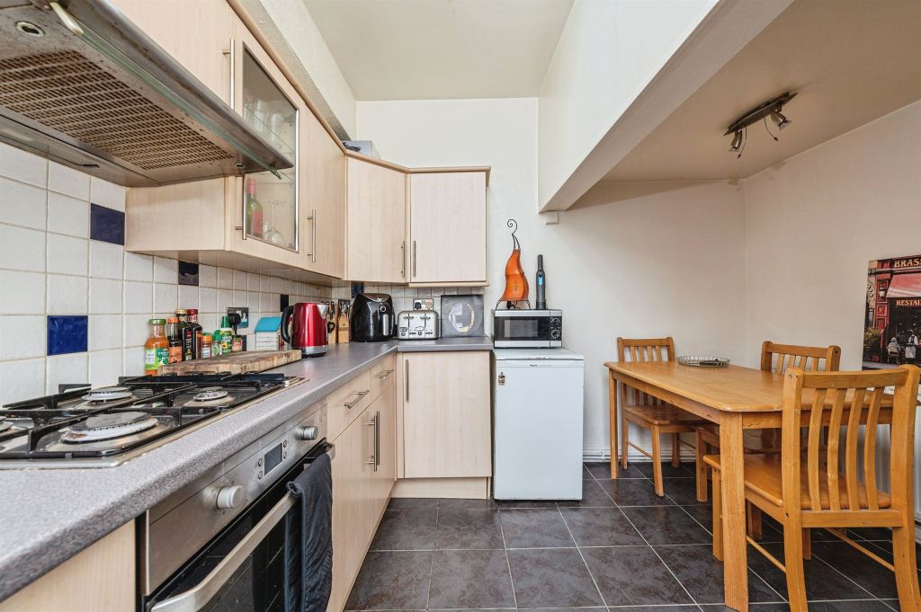 Property photo 3 of 14
