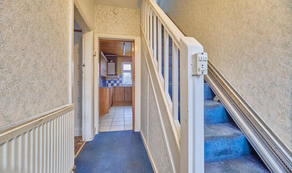 Property photo 3 of 10 Northfield 7.Jpg